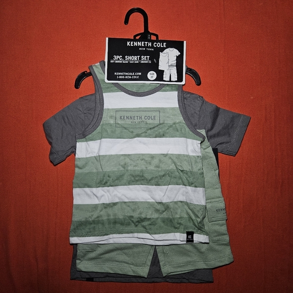 Kenneth Cole Toddler 3 Piece Set 3T - NWT - Picture 4 of 5